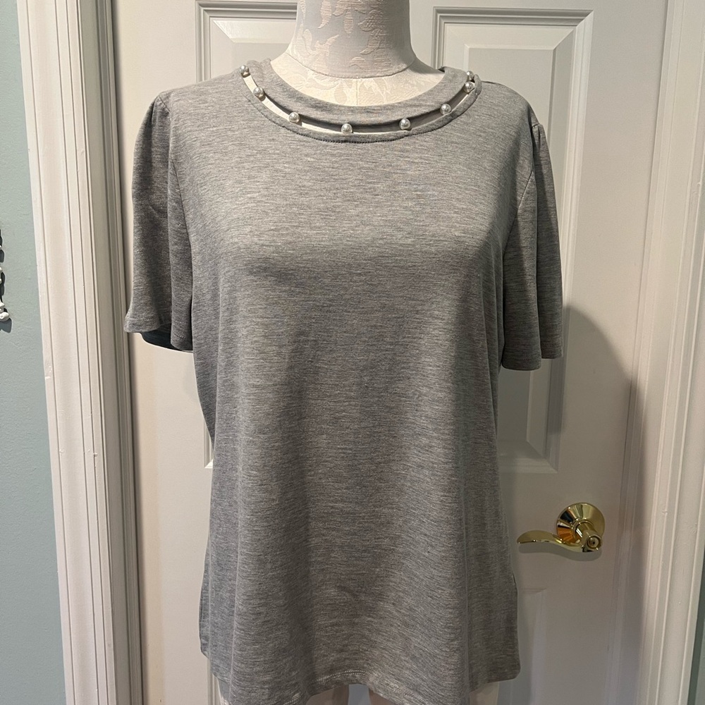 Anthropologie Tshirt Women’s Large Cotton Blend Grey Pearls Neckline